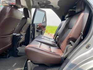 Xe Toyota Fortuner 2.4G 4x2 MT 2019