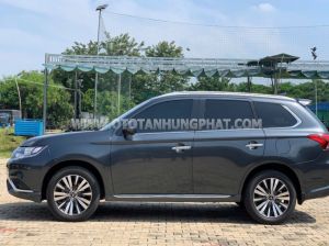 Xe Mitsubishi Outlander 2.0 CVT 2022