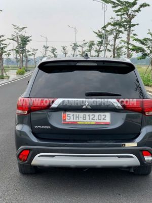 Xe Mitsubishi Outlander 2.0 CVT 2021