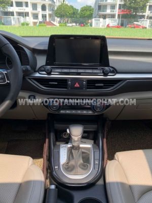 Xe Kia Cerato 1.6 AT Luxury 2021