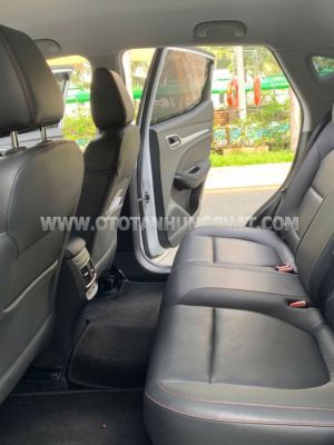 Xe MG ZS Standard 1.5 AT 2WD 2024