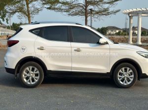Xe MG ZS Standard 1.5 AT 2WD 2024