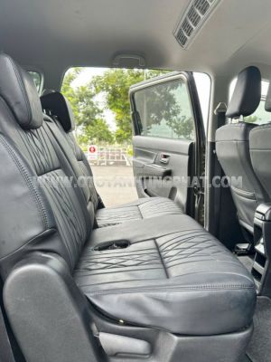 Xe Suzuki XL7 Hybrid 1.5 AT 2025
