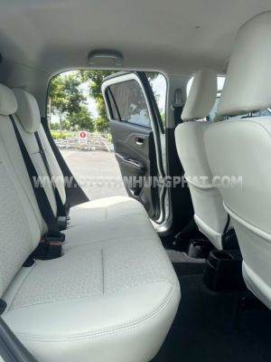 Xe Suzuki Swift 1.2 AT 2025
