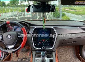 Xe VinFast Lux A 2.0 Base 2.0 AT 2019