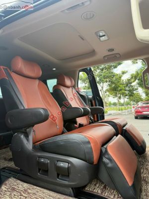 Xe Kia Carnival Signature 2.2D 2024